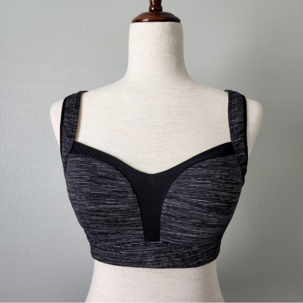 Lululemon Athletica Ta Ta Tamer II Running Bra In Black & White, Size 34B